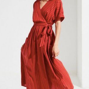 UO Gabrielle Linen Midi Wrap Dress